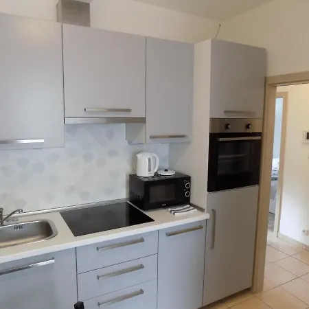 Karlsbad Apartments *