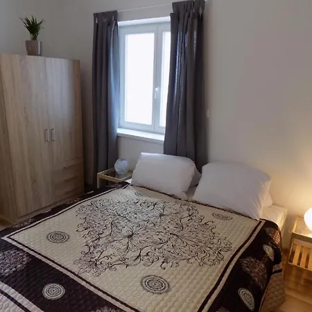 Karlsbad Apartments *