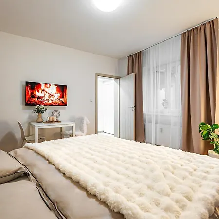 Karlsbad Apartments