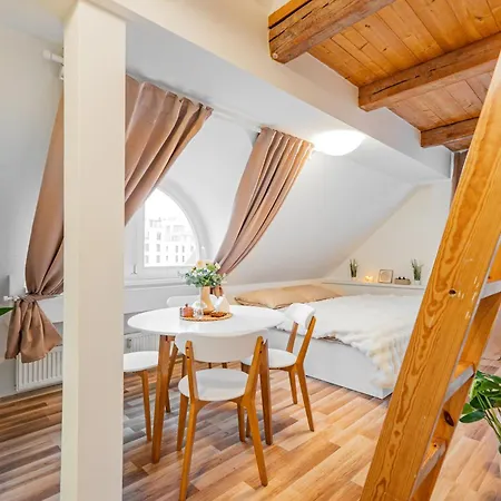 Karlsbad Apartments Apartment *