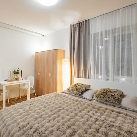 Karlsbad Apartments Apartment *
