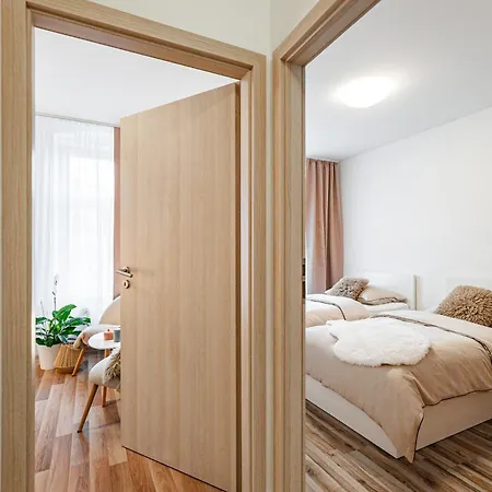 Karlsbad Apartments Apartment *