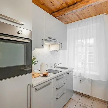 Karlsbad Apartments